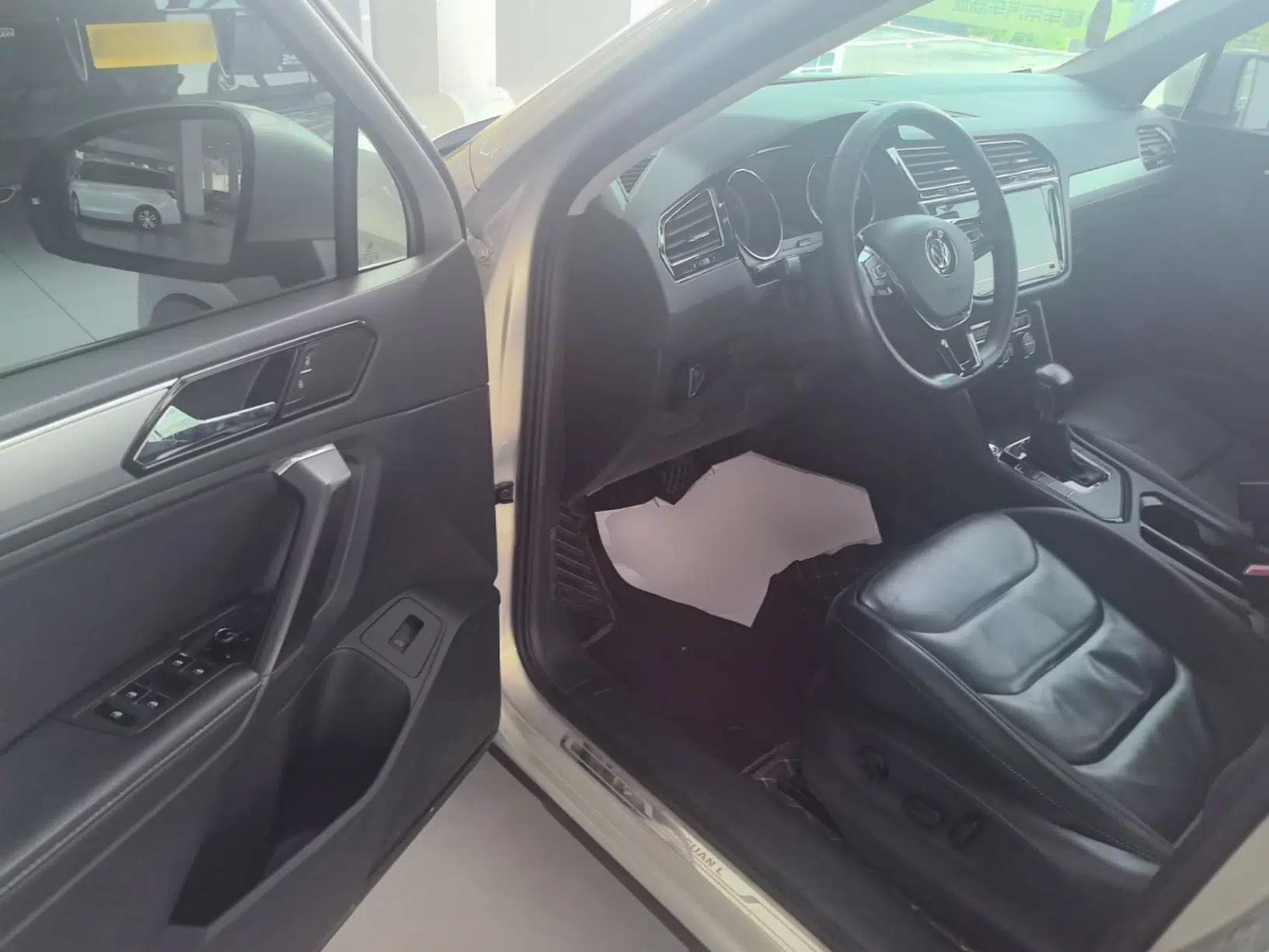 Volkswagen Tiguan L 2020 330TSI Automatic Two-Wheel Drive Smart Luxury Edition China VI Standard — миниатюра 23