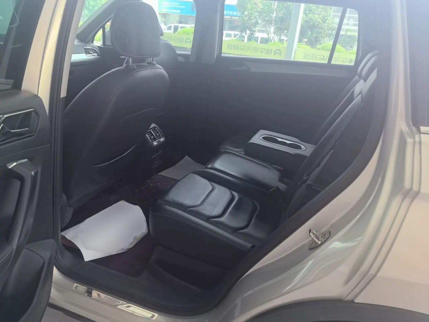 Volkswagen Tiguan L 2020 330TSI Automatic Two-Wheel Drive Smart Luxury Edition China VI Standard — миниатюра 25