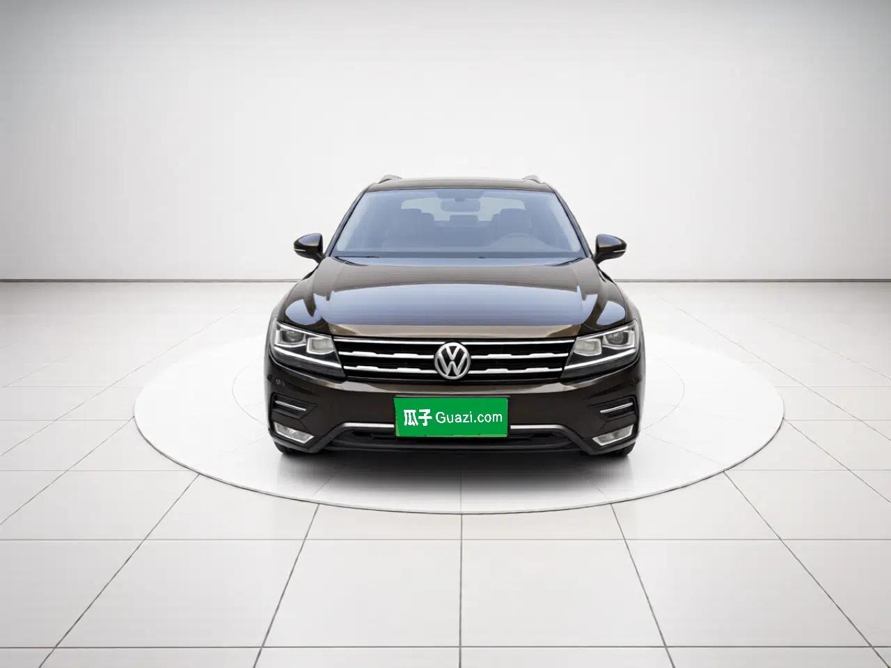Volkswagen Tiguan L 2018 330TSI Automatic Two-Wheel Drive Luxury Edition — миниатюра 2