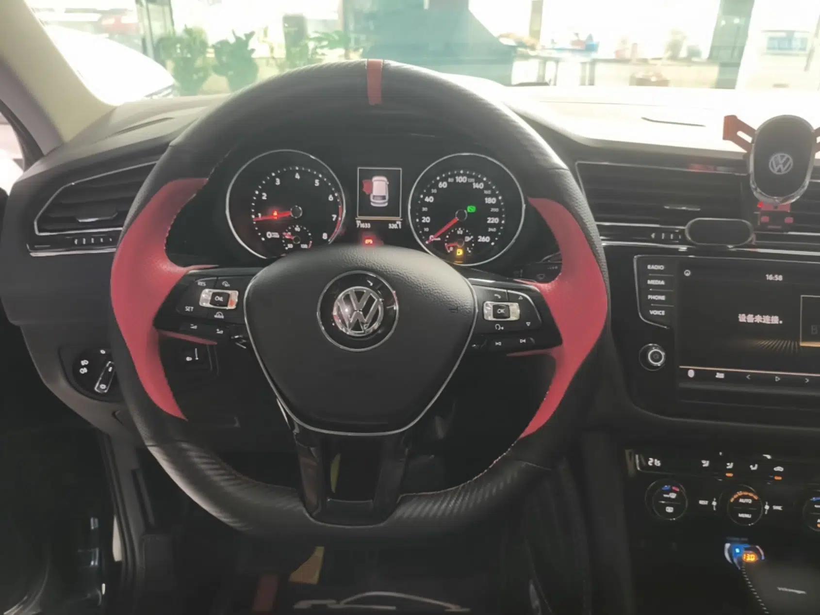 Volkswagen Tiguan L 2018 330TSI Automatic Two-Wheel Drive Comfort Edition — миниатюра 13