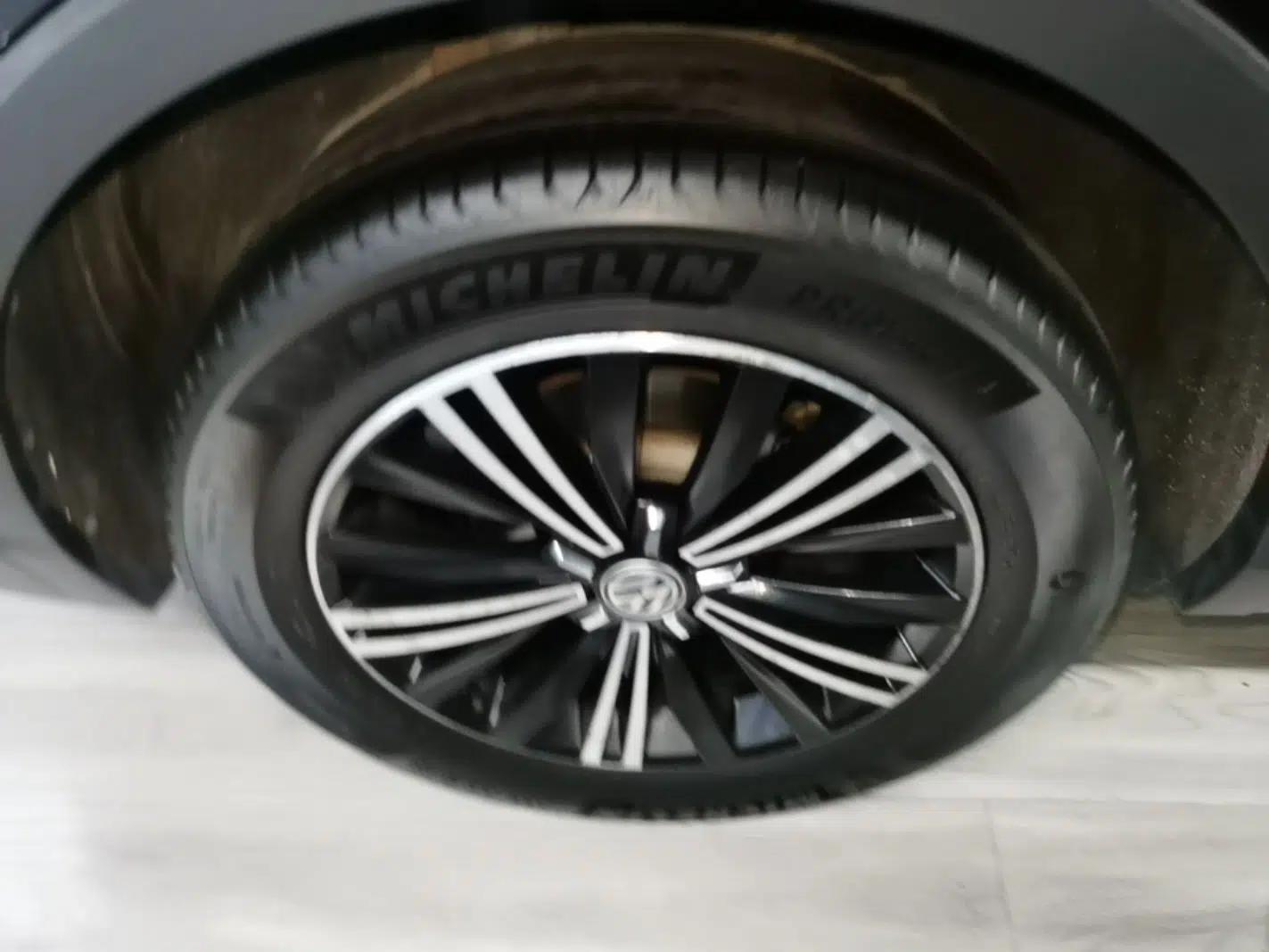 Volkswagen Tiguan L 2020 330TSI Automatic Two-Wheel Drive Luxury Edition China VI Standard — миниатюра 11
