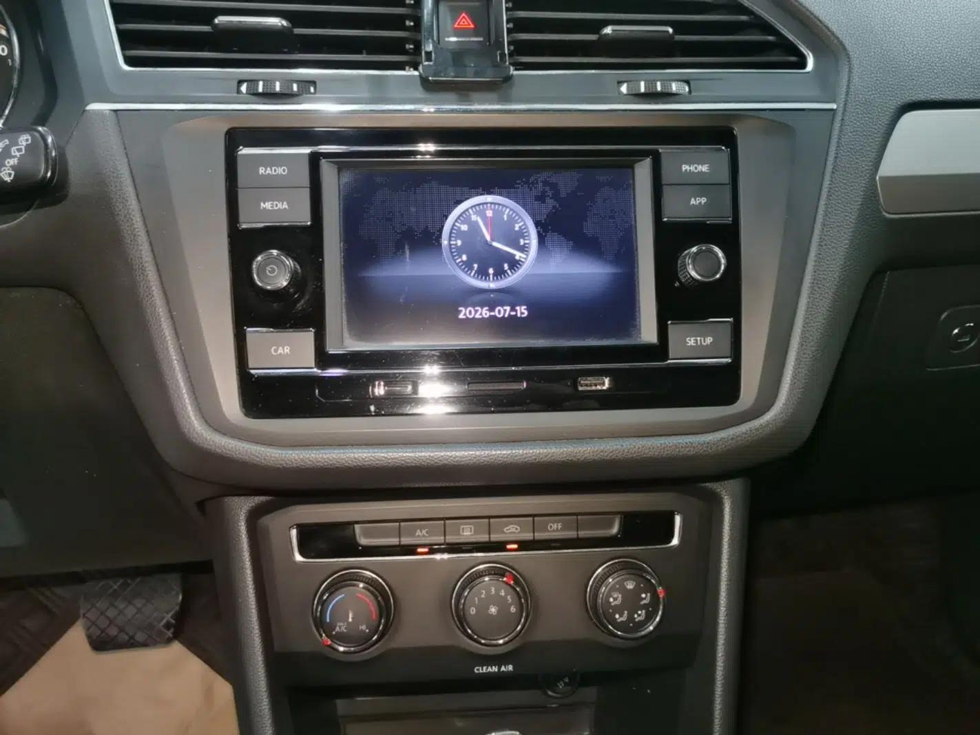 Volkswagen Tiguan L 2020 330TSI Automatic Two-Wheel Drive Luxury Edition China VI Standard — миниатюра 15