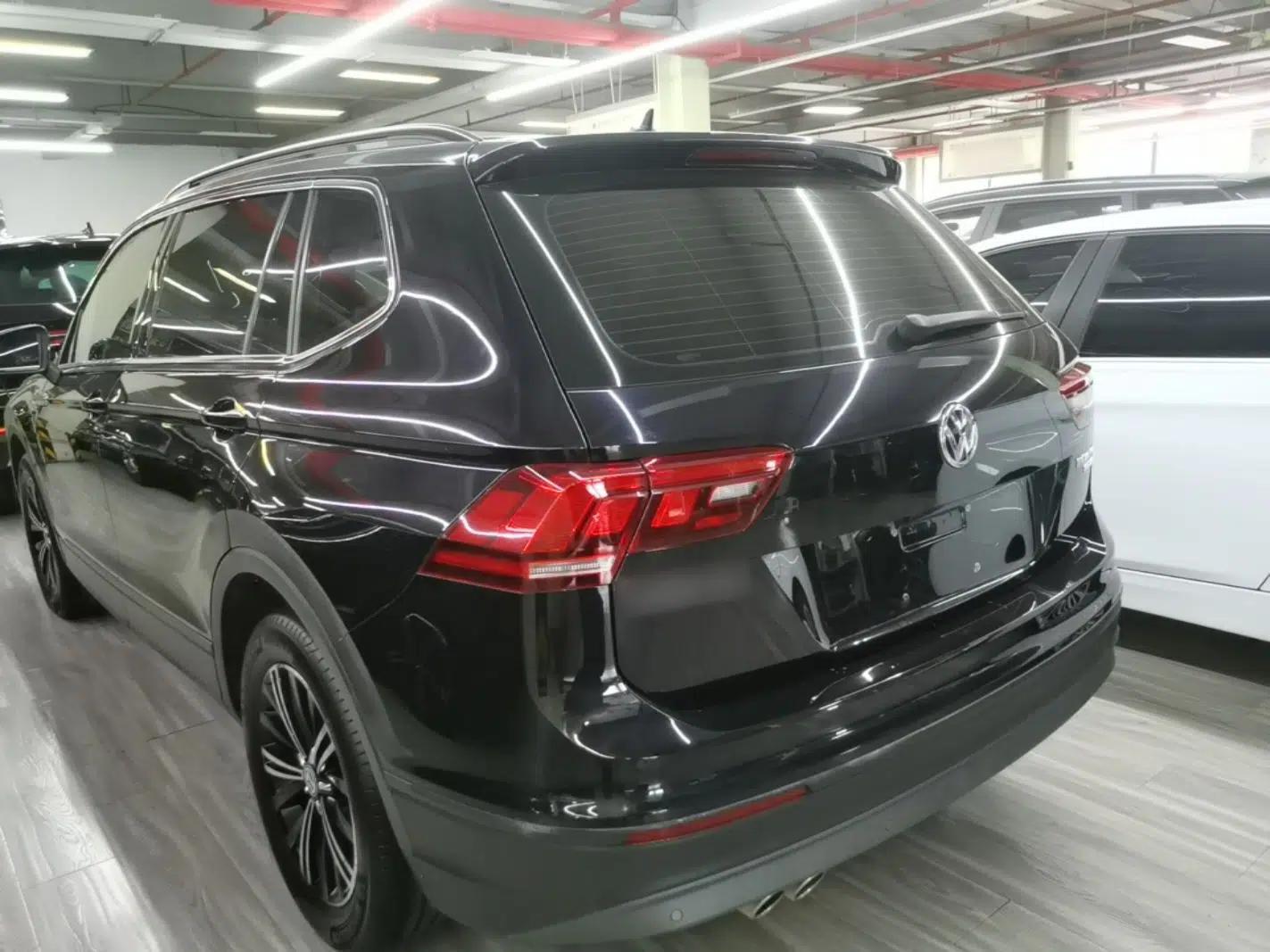 Volkswagen Tiguan L 2020 330TSI Automatic Two-Wheel Drive Luxury Edition China VI Standard — миниатюра 4