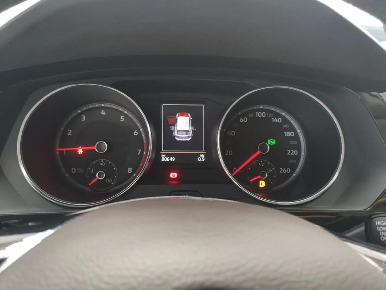 Volkswagen Tiguan L 2017 330TSI Automatic Two-Wheel Drive Flagship Edition — миниатюра 14