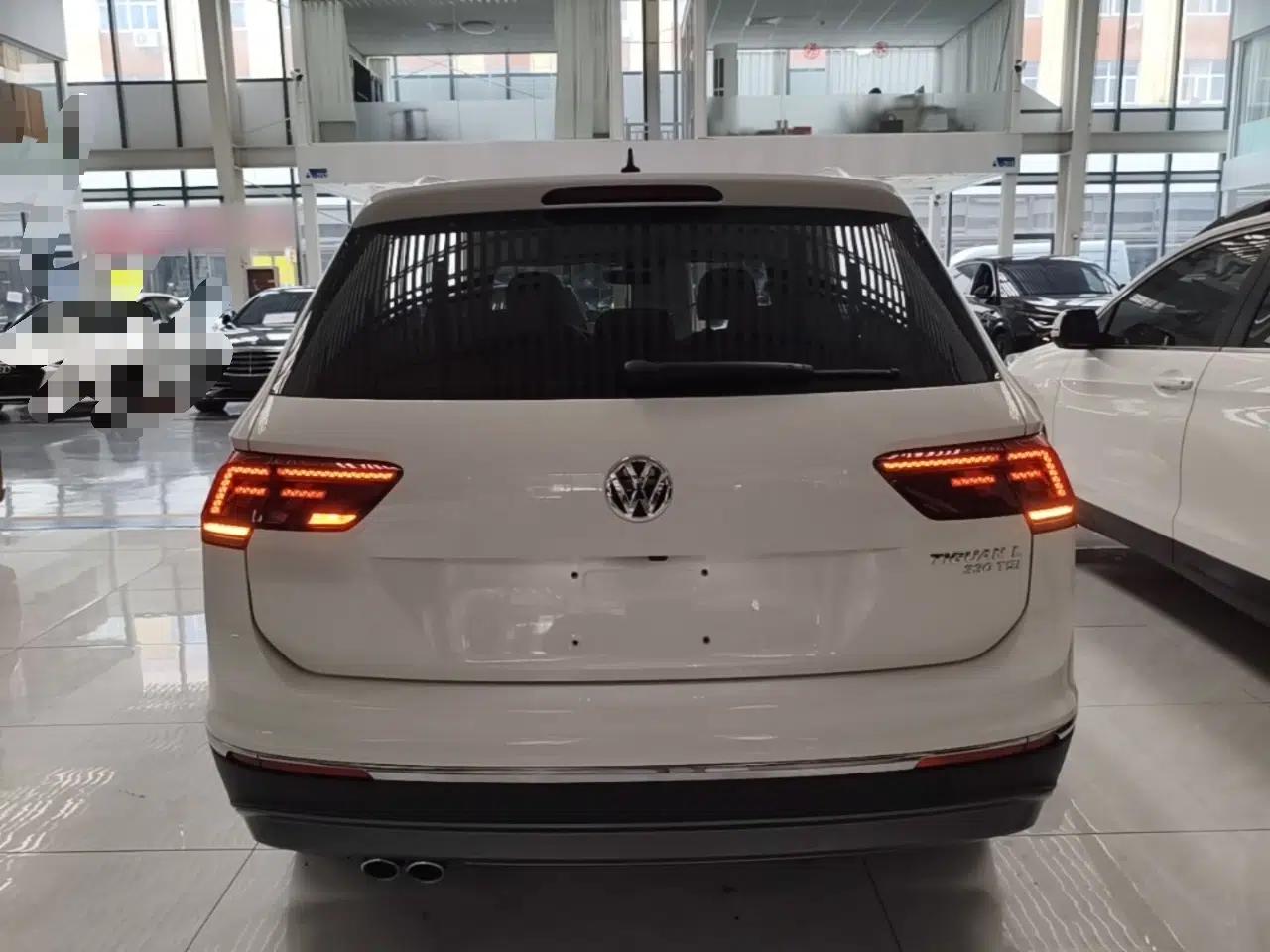 Volkswagen Tiguan L 2017 330TSI Automatic Two-Wheel Drive Flagship Edition — миниатюра 5