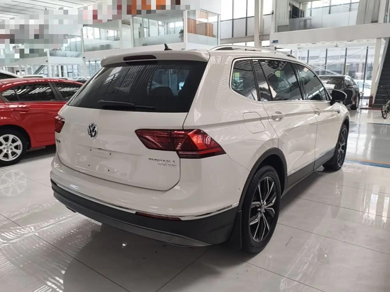 Volkswagen Tiguan L 2017 330TSI Automatic Two-Wheel Drive Flagship Edition — миниатюра 6