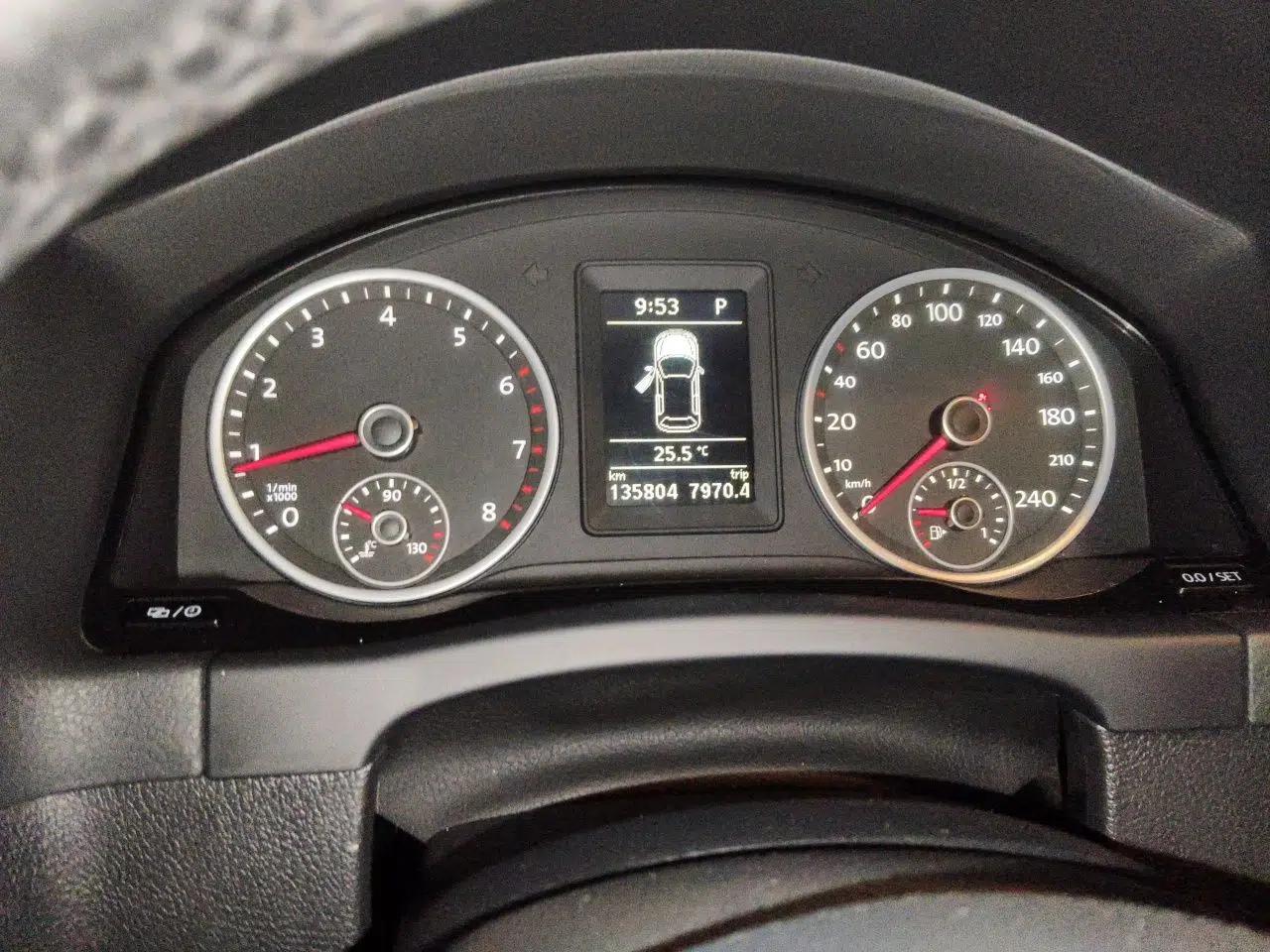 Volkswagen Tiguan 2016 280TSI Automatic Two-Wheel Drive Silk Road Comfort Edition — миниатюра 11