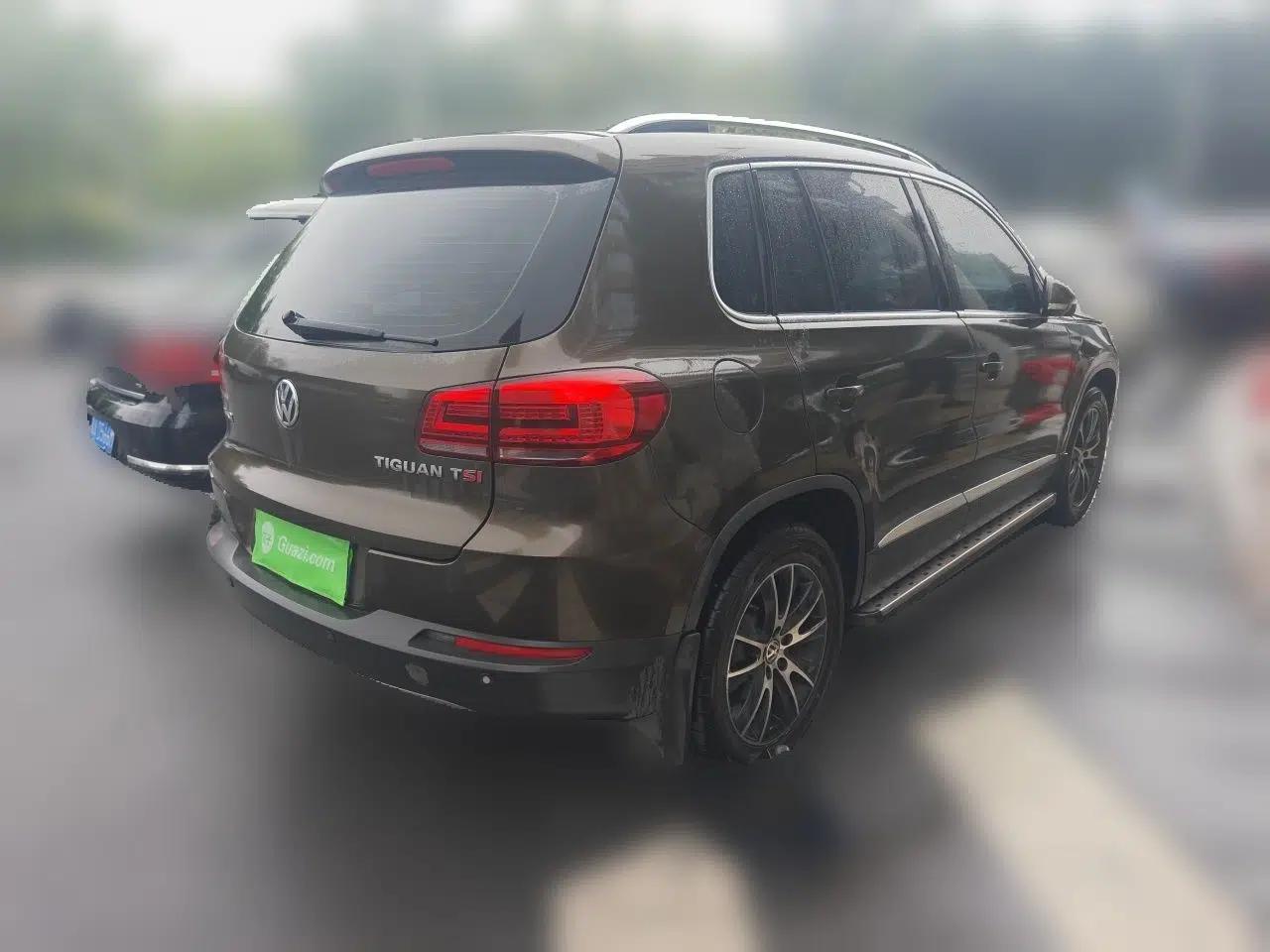 Volkswagen Tiguan 2015 1.8TSI Automatic Two-Wheel Drive Luxury Model — миниатюра 6