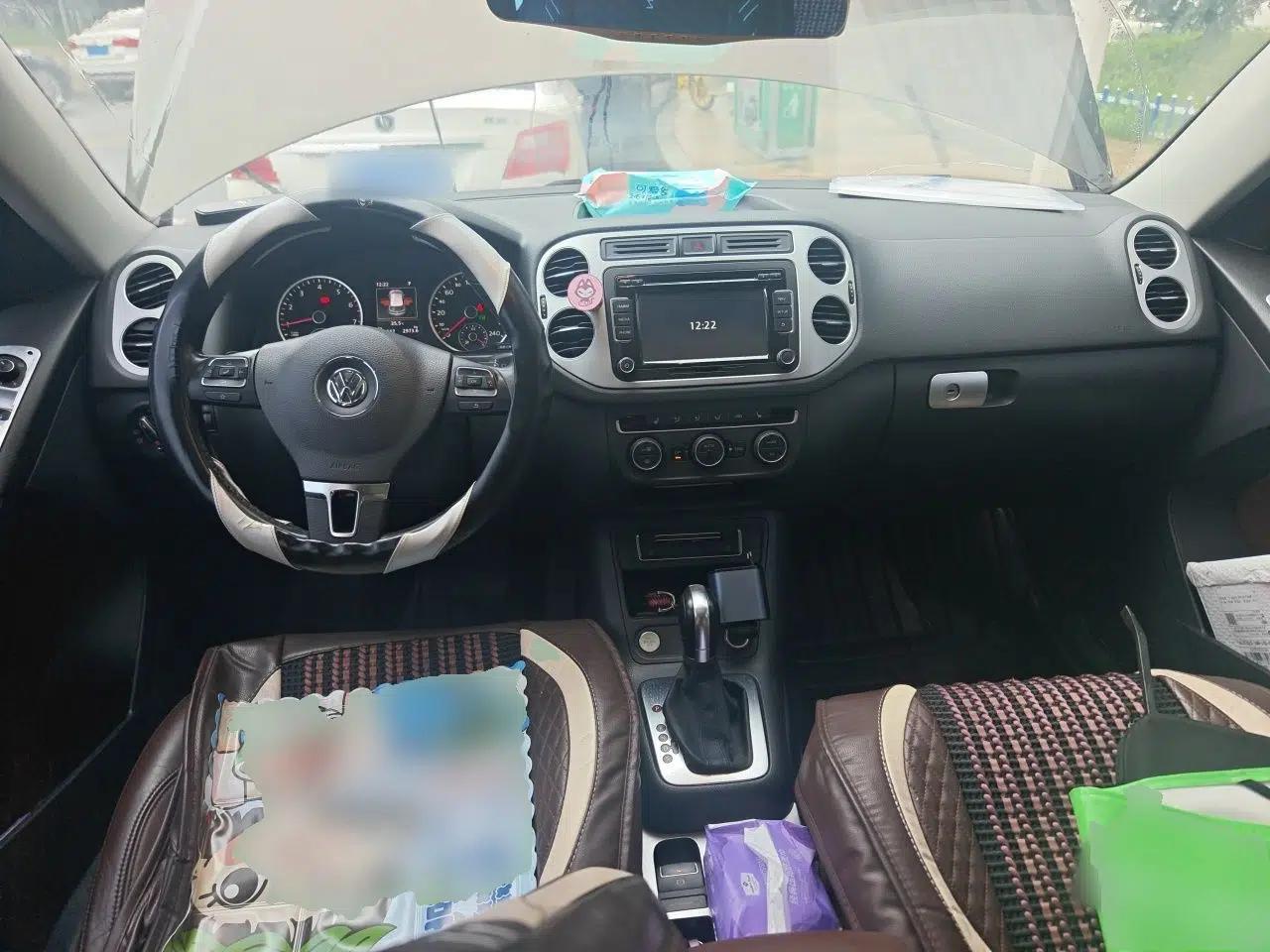 Volkswagen Tiguan 2015 1.8TSI Automatic Two-Wheel Drive Luxury Model — миниатюра 9