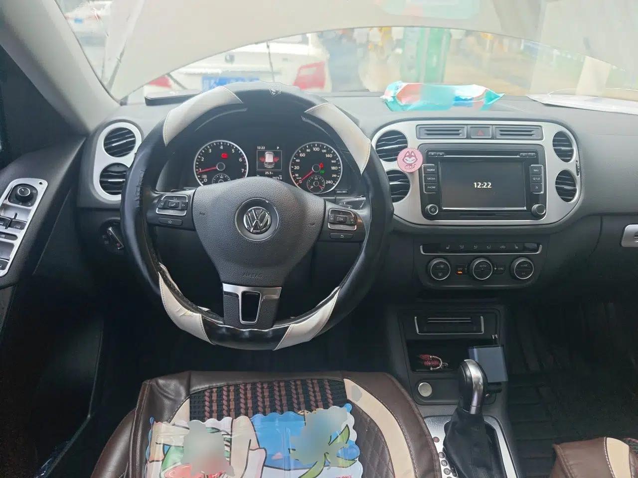 Volkswagen Tiguan 2015 1.8TSI Automatic Two-Wheel Drive Luxury Model — миниатюра 10