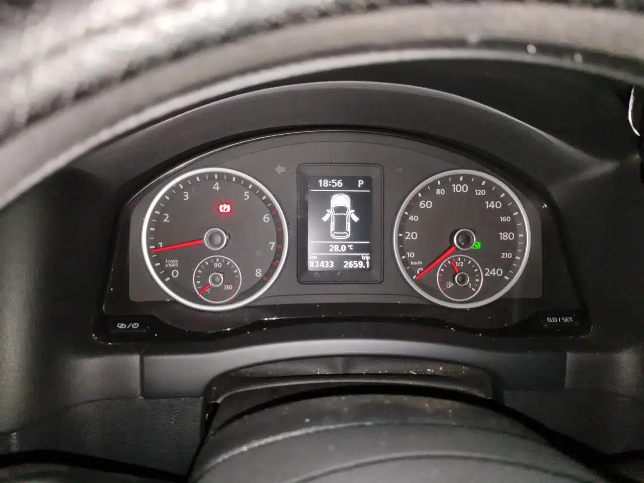 Volkswagen Tiguan 2016 280TSI Automatic Two-Wheel-Drive Silk Road Style Edition — миниатюра 11