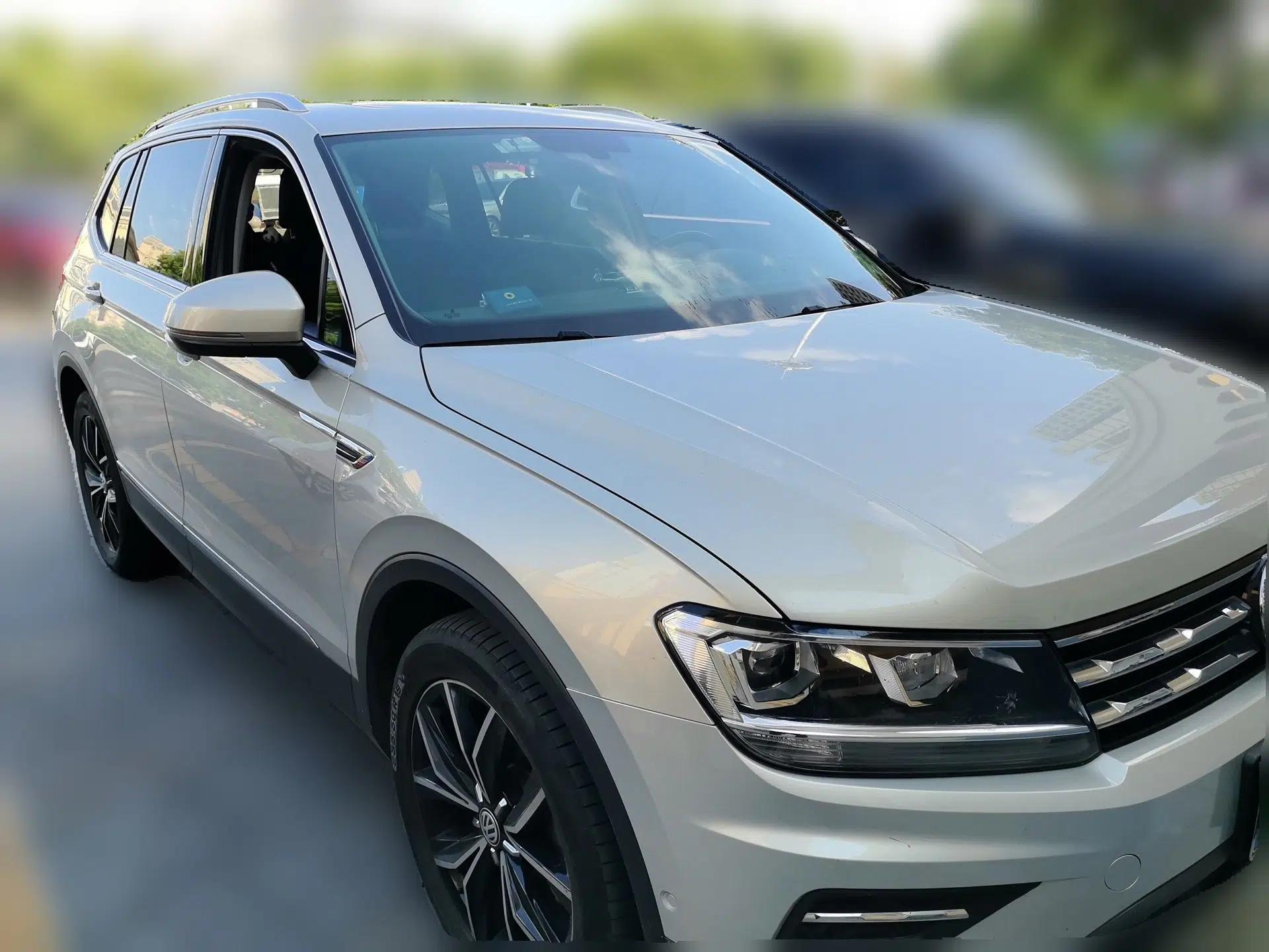 Volkswagen Tiguan L 2019 Revised 330TSI Automatic Two-Wheel Drive Smart & Luxury Edition China VI Standard — миниатюра 3