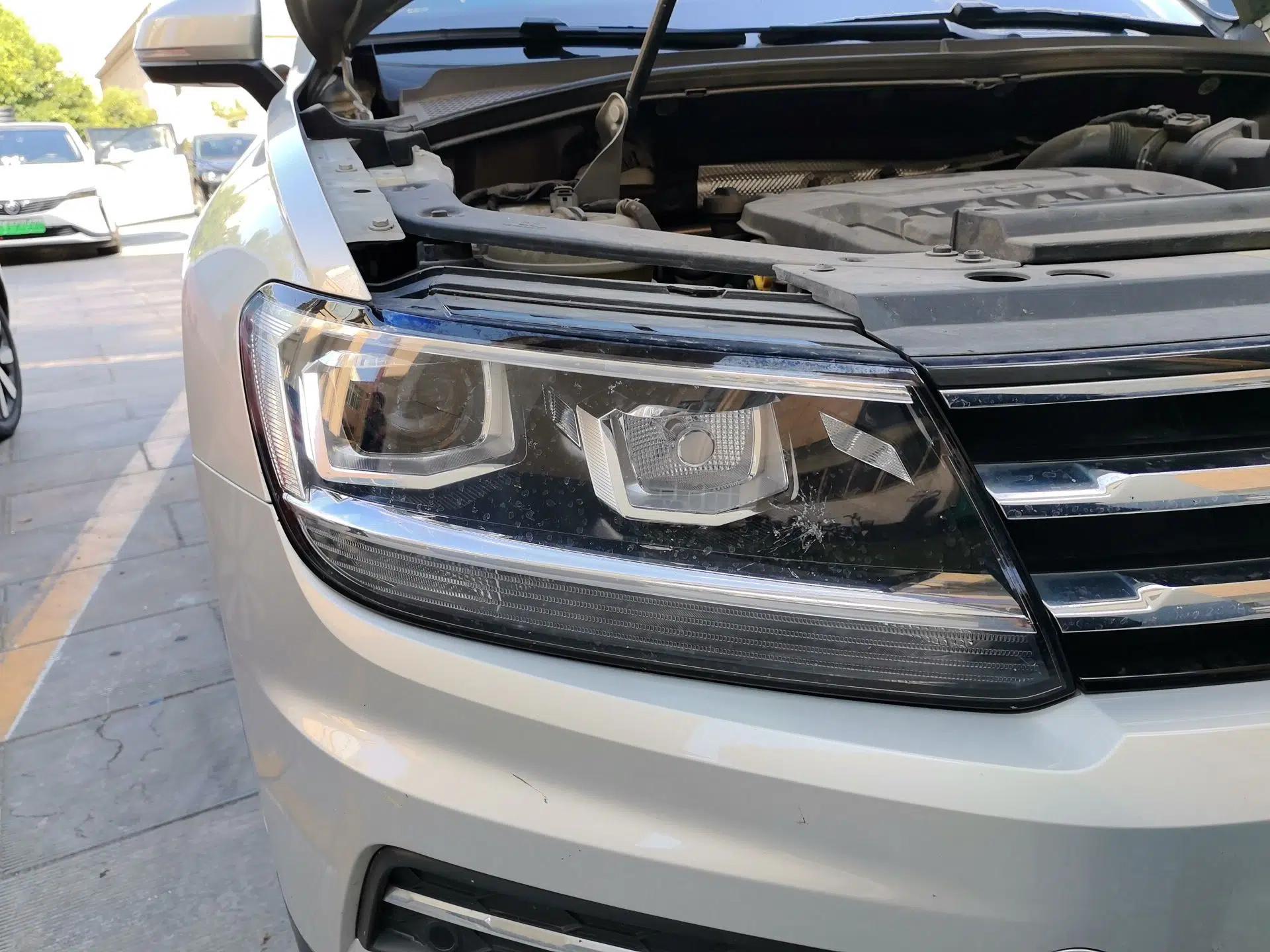 Volkswagen Tiguan L 2019 Revised 330TSI Automatic Two-Wheel Drive Smart & Luxury Edition China VI Standard — миниатюра 7
