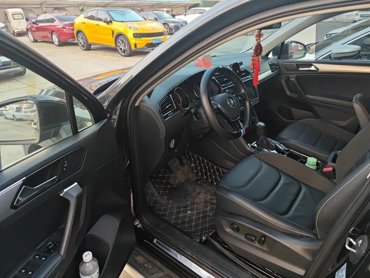 Volkswagen Tiguan L 2019 330TSI Automatic Two-Wheel Drive Panoramic Comfort Edition China VI Standard — миниатюра 16