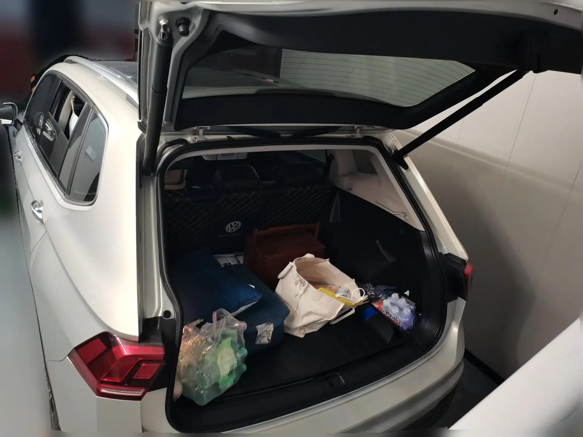 Volkswagen Tiguan L 2019 330TSI Automatic Two-Wheel Drive Smart Luxury Version China VI Standard — миниатюра 19