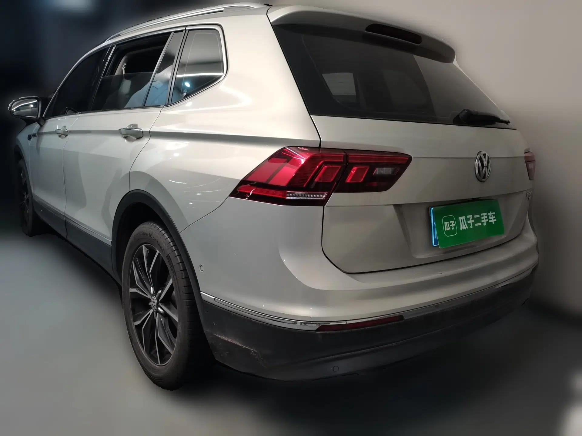 Volkswagen Tiguan L 2019 330TSI Automatic Two-Wheel Drive Smart Luxury Version China VI Standard — миниатюра 4