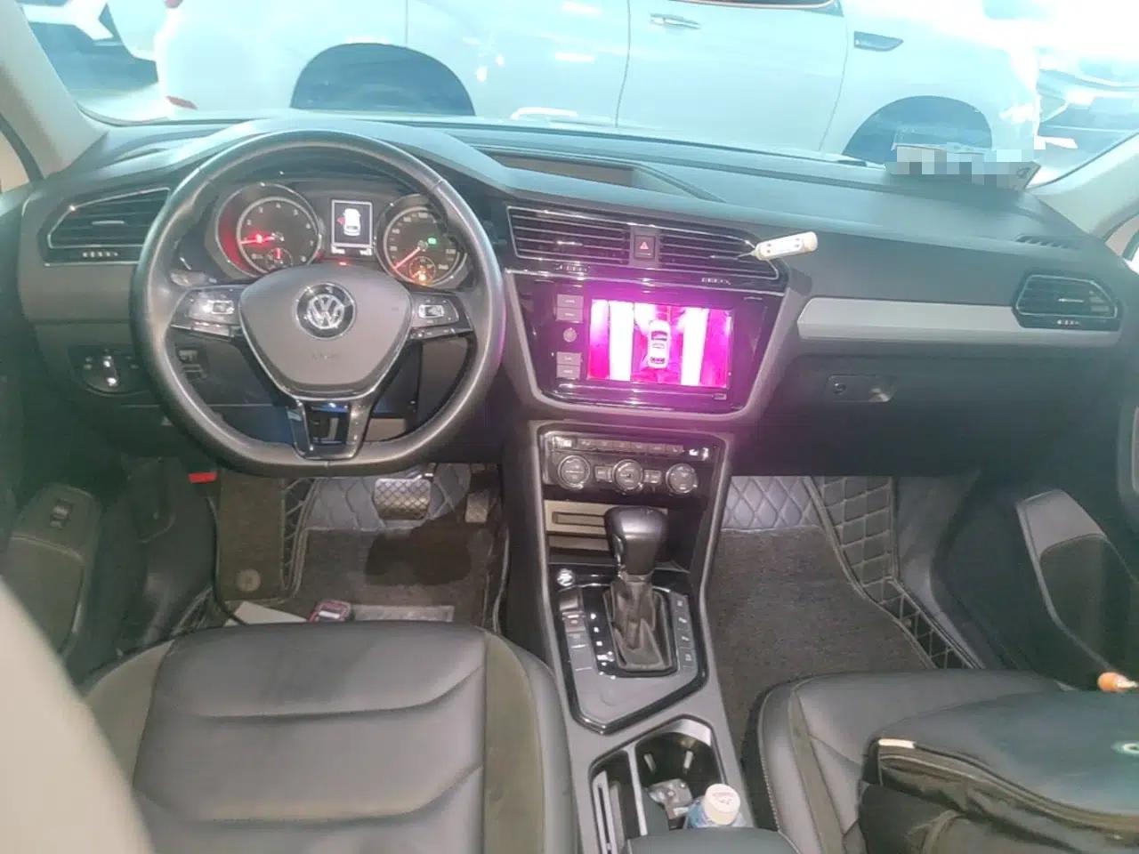 Volkswagen Tiguan L 2019 330TSI Automatic Two-Wheel Drive Smart Luxury Version China VI Standard — миниатюра 17
