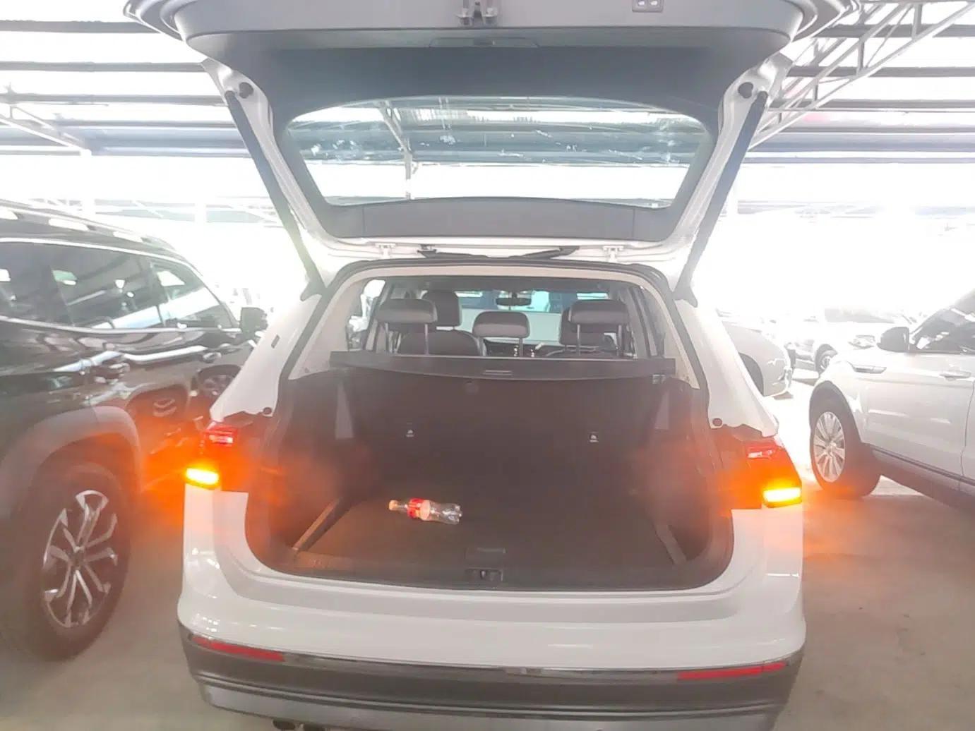 Volkswagen Tiguan L 2019 330TSI Automatic Two-Wheel Drive Smart Luxury Version China VI Standard — миниатюра 27