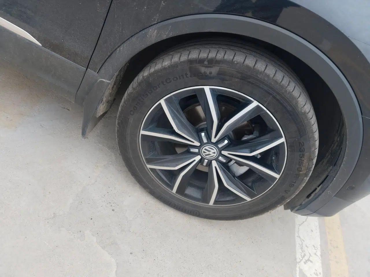Volkswagen Tiguan L 2019 Revised Version 330TSI Automatic Two-Wheel Drive Intelligent Luxury Edition China V Standard — миниатюра 8