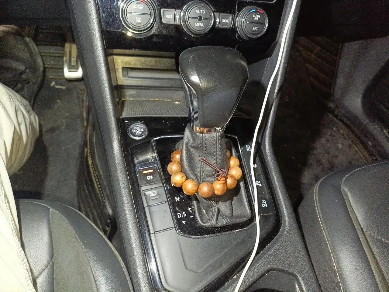 Volkswagen Tiguan L 2021 330TSI Automatic Two-Wheel Drive R-Line Enhanced Edition — миниатюра 14