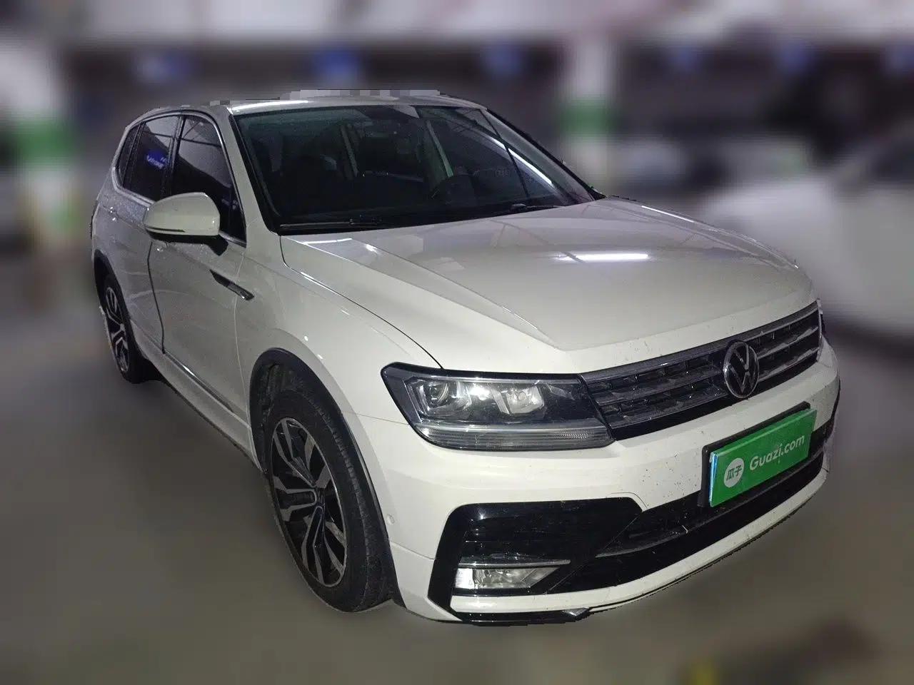 Volkswagen Tiguan L 2021 330TSI Automatic Two-Wheel Drive R-Line Enhanced Edition — миниатюра 3