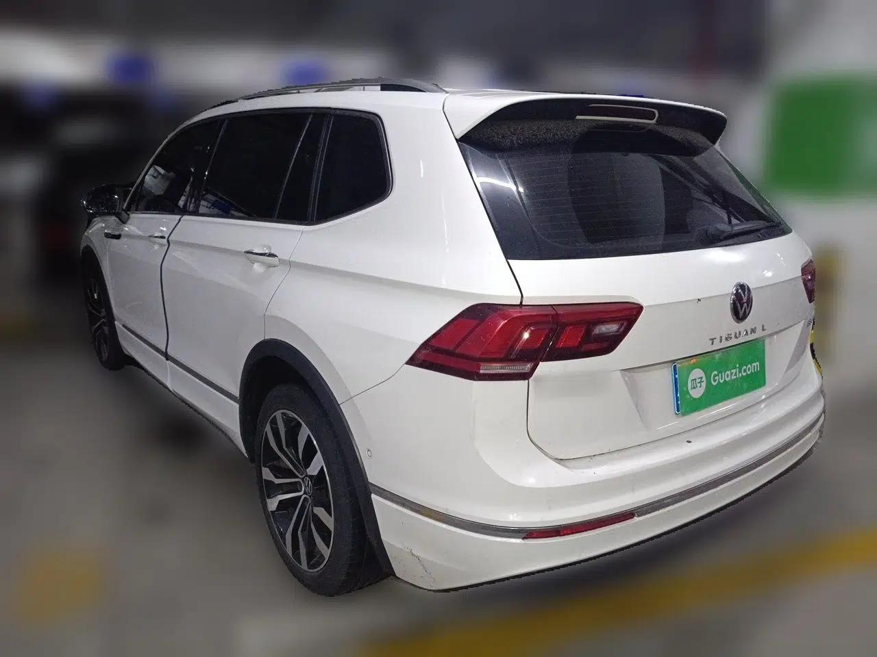Volkswagen Tiguan L 2021 330TSI Automatic Two-Wheel Drive R-Line Enhanced Edition — миниатюра 4