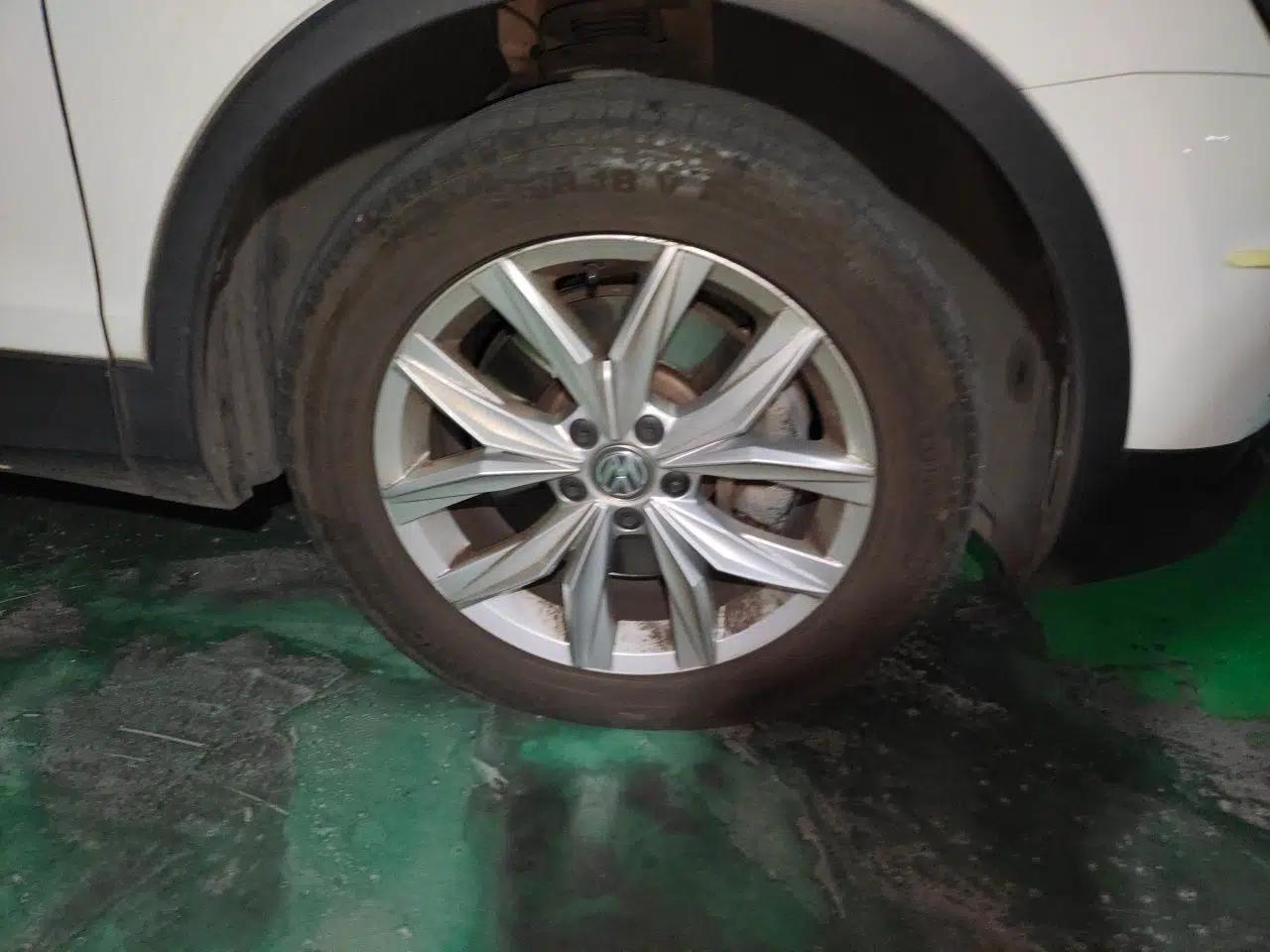 Volkswagen Tiguan 2018 330TSI All-Wheel-Drive Innovation Model — миниатюра 8