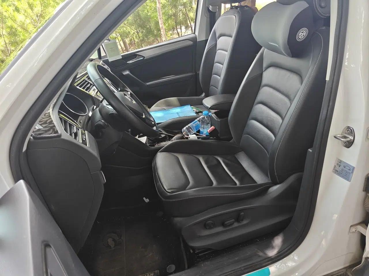 Volkswagen Tiguan L 2019 330TSI Automatic Two-Wheel Drive Panoramic Comfort Edition China VI Standard — миниатюра 15