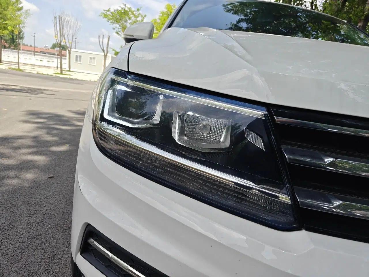 Volkswagen Tiguan L 2019 330TSI Automatic Two-Wheel Drive Panoramic Comfort Edition China VI Standard — миниатюра 7