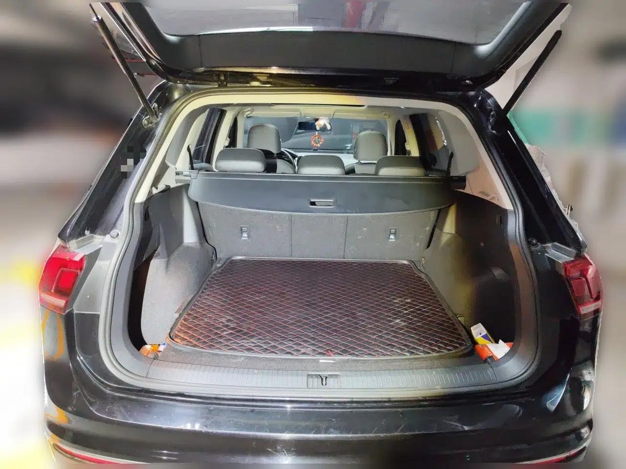 Volkswagen Tiguan L 2021 330TSI Automatic Two-Wheel Drive Smart Edition — миниатюра 23