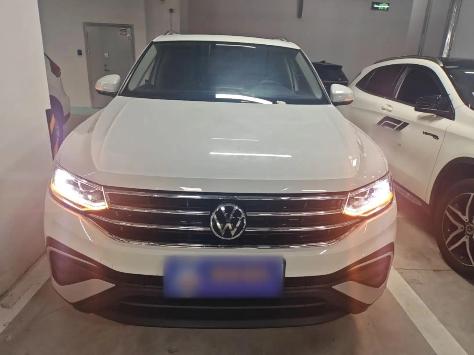Volkswagen Tiguan L 2023 300TSI Automatic Two-Wheel Drive Smart Edition — миниатюра 2