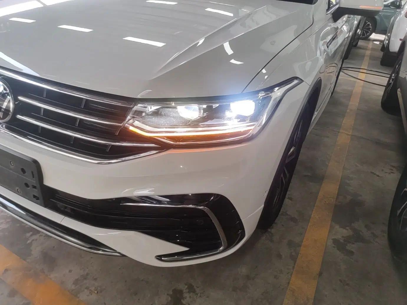 Volkswagen Tiguan L 2022 330TSI Automatic Two-Wheel Drive R-Line Enhanced Edition — миниатюра 8