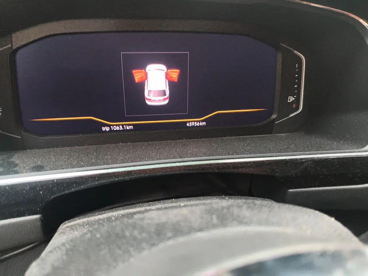 Volkswagen Tiguan L 2019 380TSI Automatic All-Wheel Drive R-Line Flagship 7-Seater China VI Standard — миниатюра 12