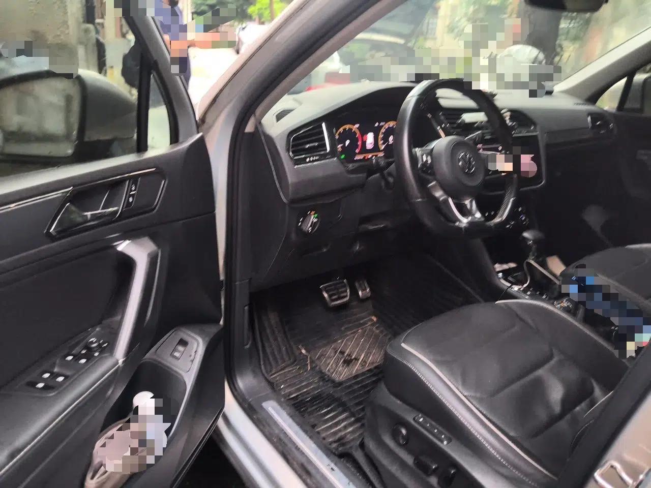 Volkswagen Tiguan L 2019 380TSI Automatic All-Wheel Drive R-Line Flagship 7-Seater China VI Standard — миниатюра 16