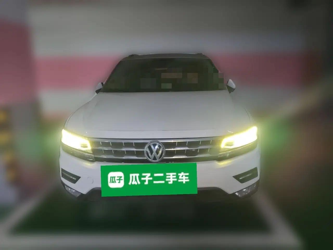 Volkswagen Tiguan L 2017 330TSI Automatic Two-Wheel Drive Flagship Edition — миниатюра 2