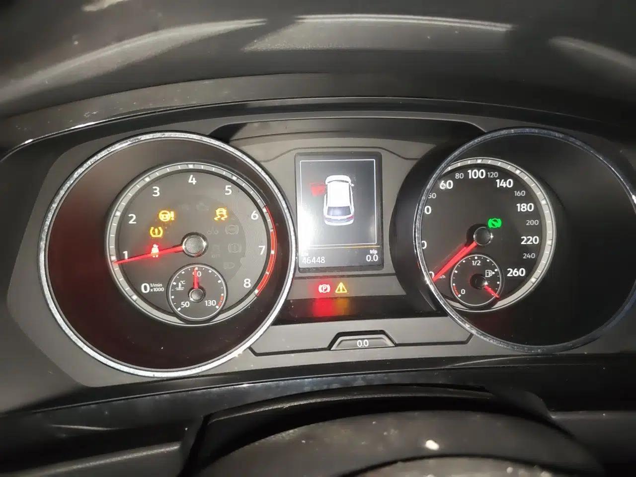 Volkswagen Tiguan L 2017 330TSI Automatic Two-Wheel Drive Flagship Edition — миниатюра 11
