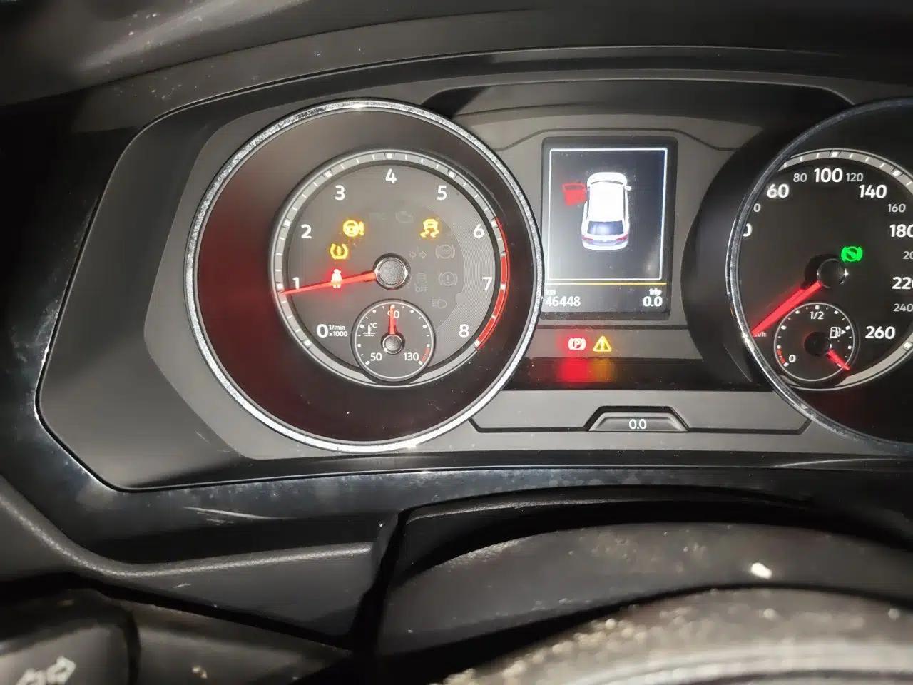 Volkswagen Tiguan L 2017 330TSI Automatic Two-Wheel Drive Flagship Edition — миниатюра 12