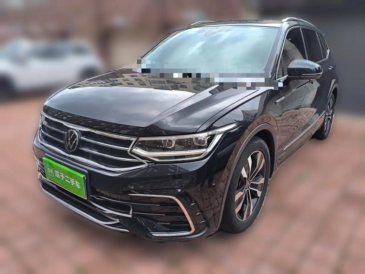 Volkswagen Tiguan L 2023 330TSI Automatic Two-Wheel Drive R-Line Enjoyment Edition — миниатюра 1