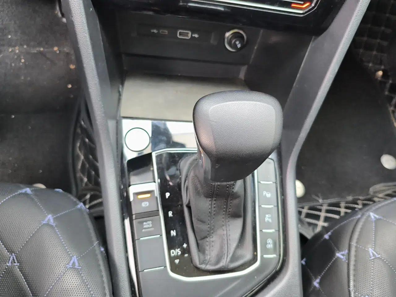 Volkswagen Tiguan L 2023 330TSI Automatic Two-Wheel Drive R-Line Enjoyment Edition — миниатюра 14