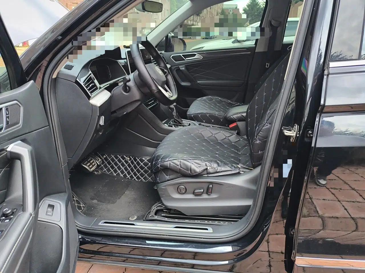 Volkswagen Tiguan L 2023 330TSI Automatic Two-Wheel Drive R-Line Enjoyment Edition — миниатюра 15