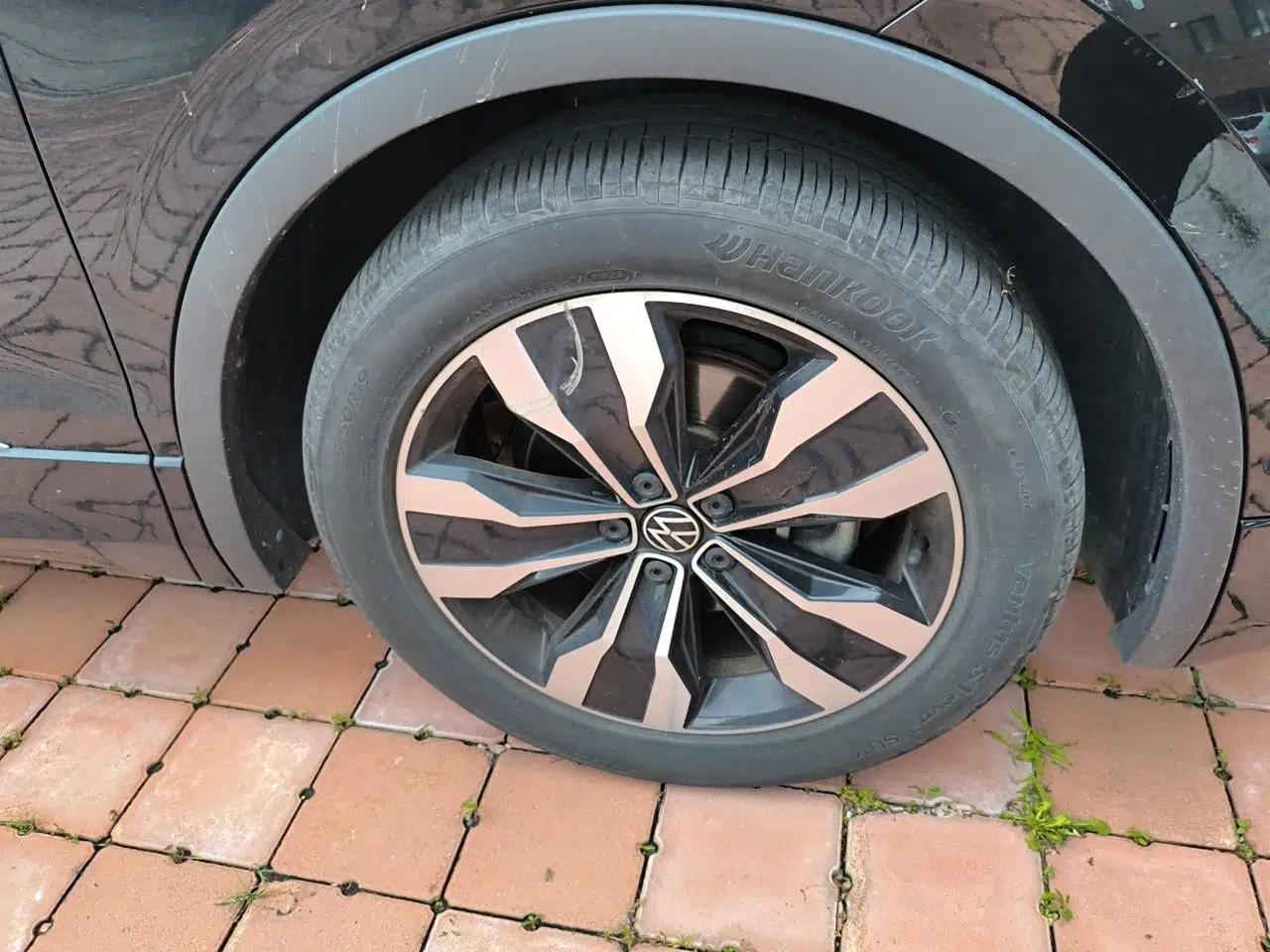 Volkswagen Tiguan L 2023 330TSI Automatic Two-Wheel Drive R-Line Enjoyment Edition — миниатюра 8