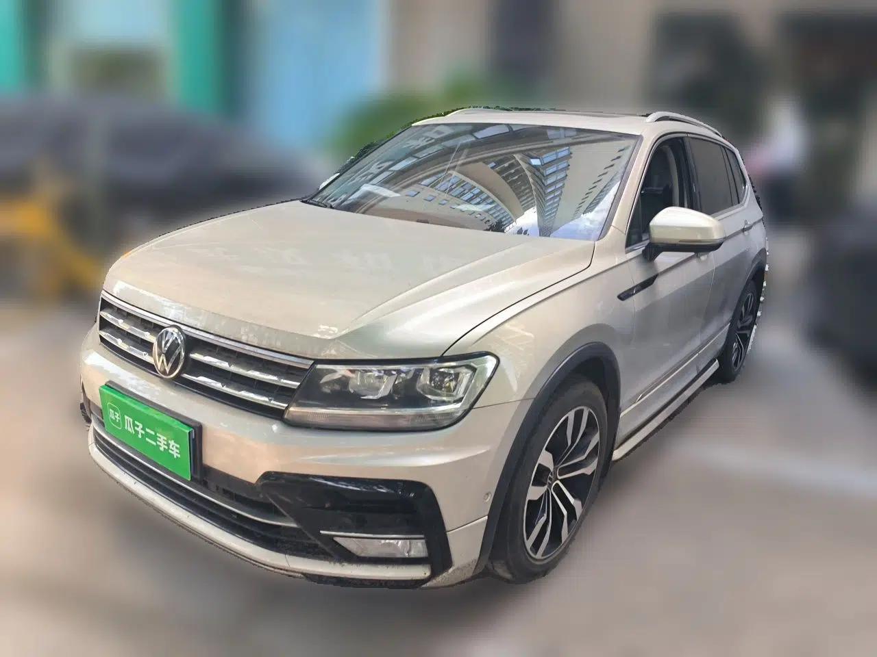 Volkswagen Tiguan L 2021 330TSI Automatic Two-Wheel Drive R-Line Enhanced Edition — миниатюра 1