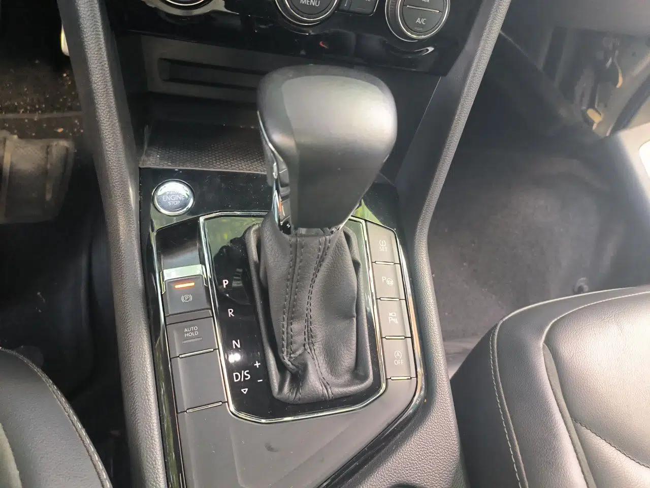 Volkswagen Tiguan L 2021 330TSI Automatic Two-Wheel Drive R-Line Enhanced Edition — миниатюра 14