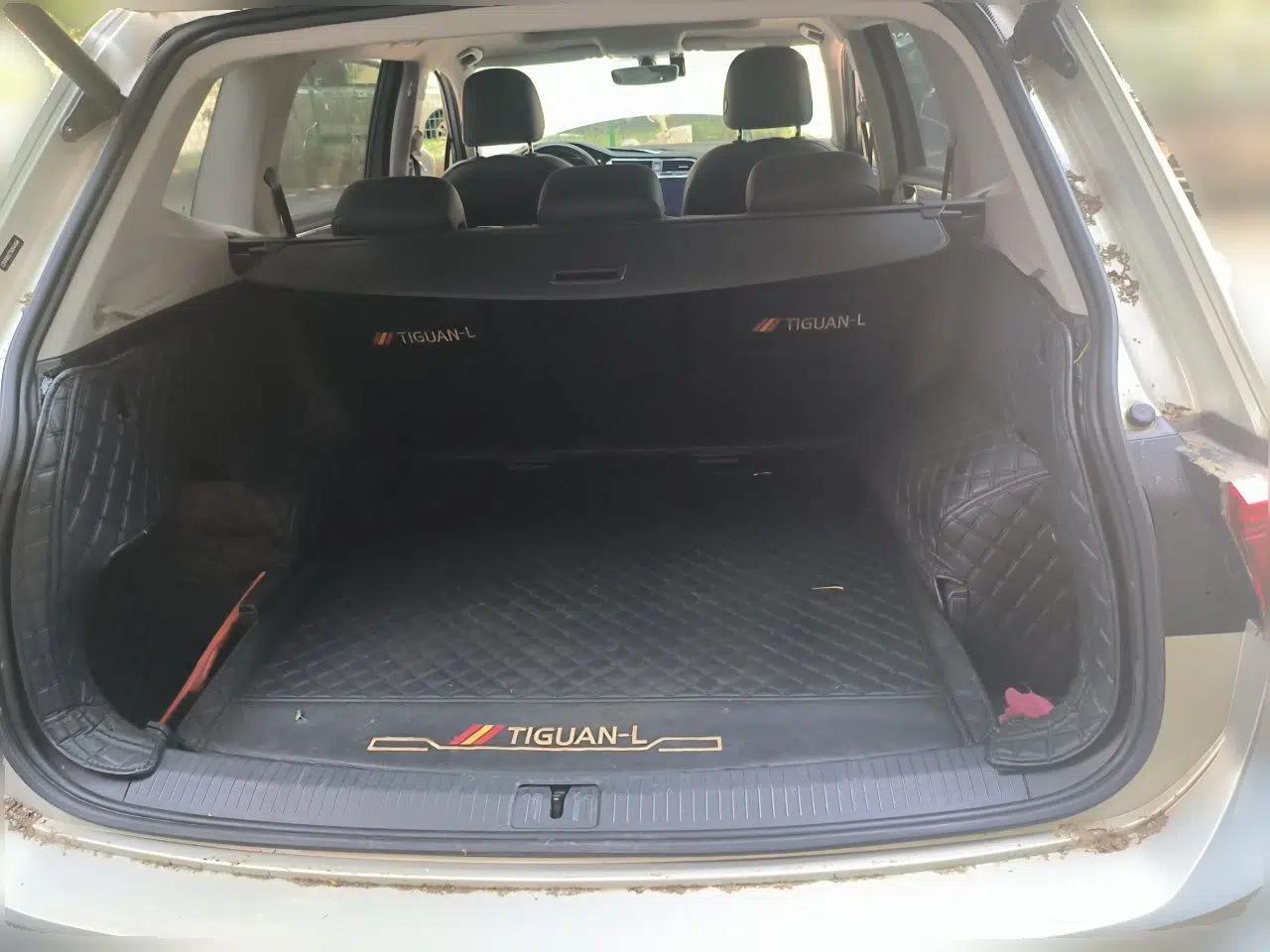 Volkswagen Tiguan L 2021 330TSI Automatic Two-Wheel Drive R-Line Enhanced Edition — миниатюра 19