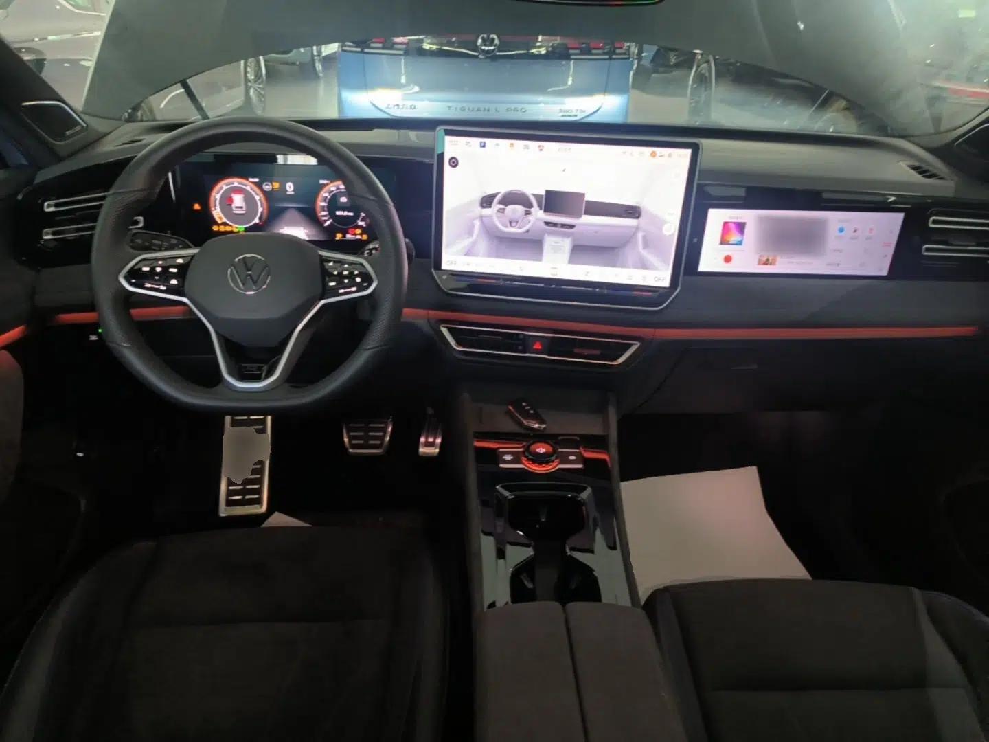 Volkswagen Tiguan L 2024 PRO 380TSI Four-Wheel Drive R-Line Prestige Edition — миниатюра 12
