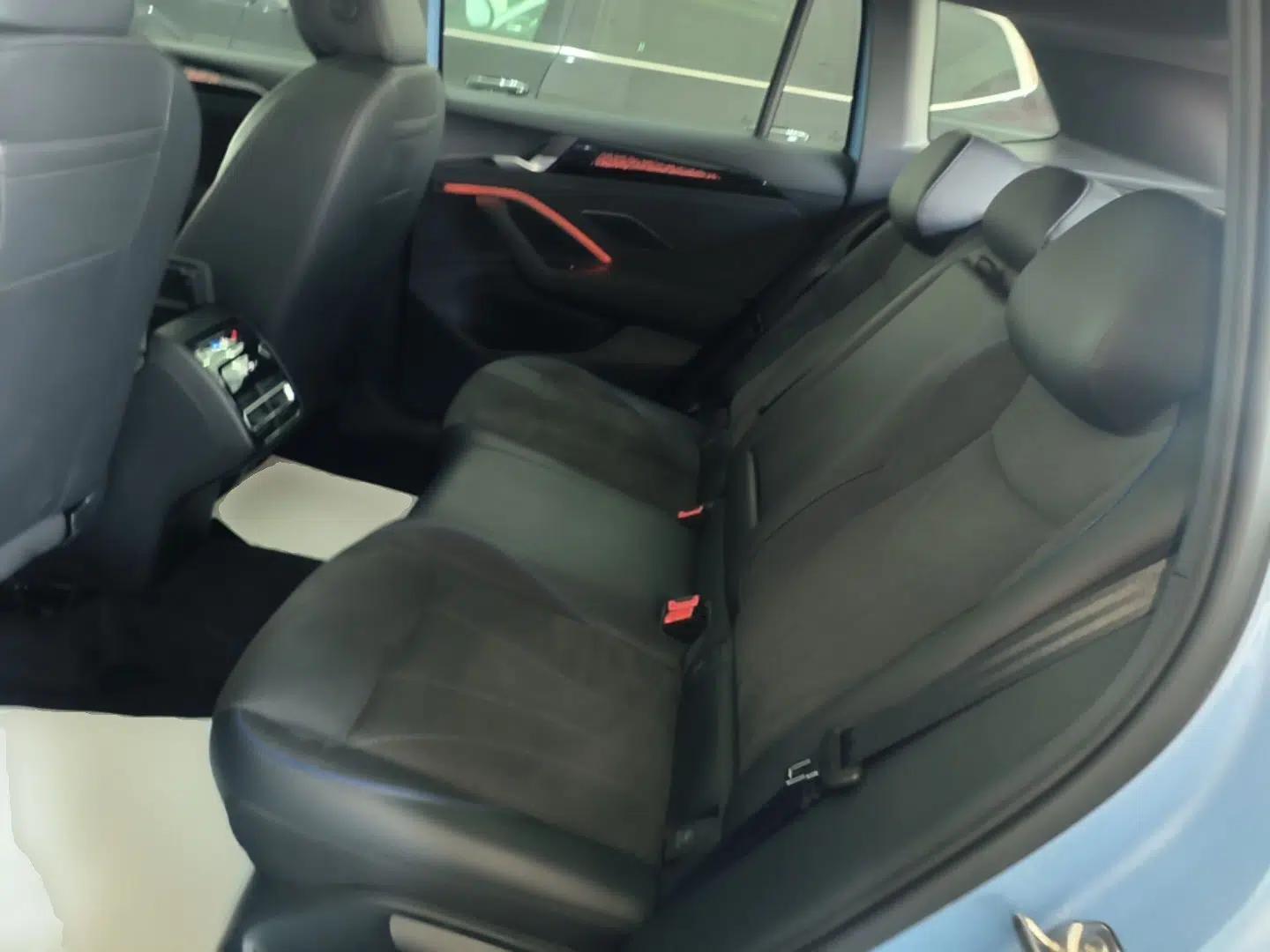 Volkswagen Tiguan L 2024 PRO 380TSI Four-Wheel Drive R-Line Prestige Edition — миниатюра 20