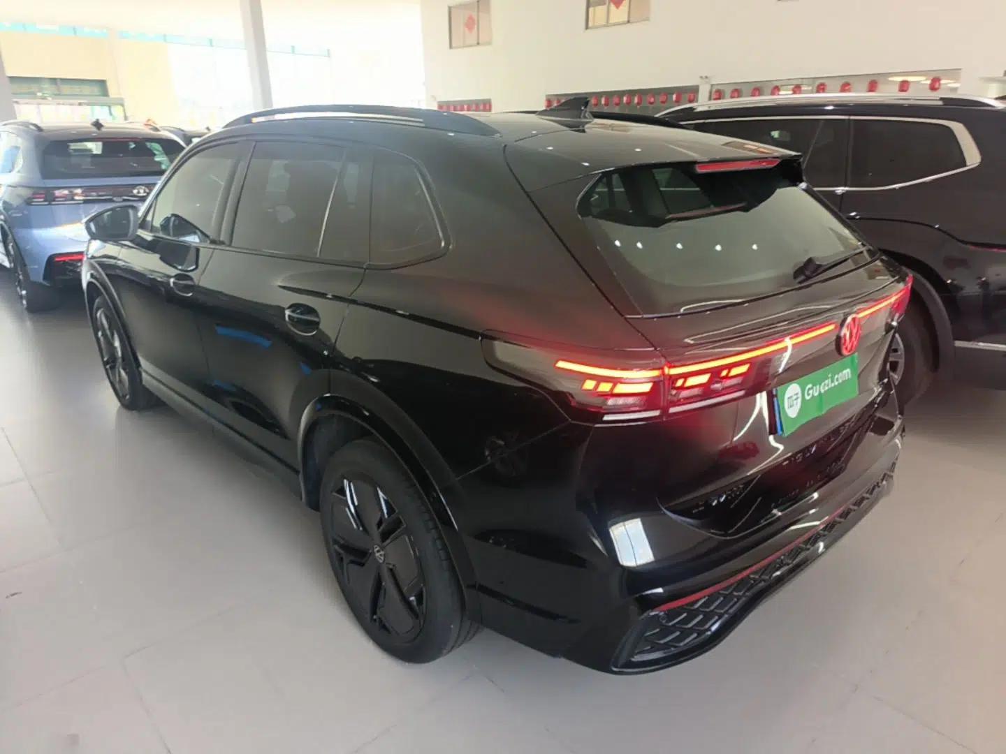 Volkswagen Tiguan L 2024 PRO 380TSI Four-Wheel Drive R-Line Prestige Edition — миниатюра 4