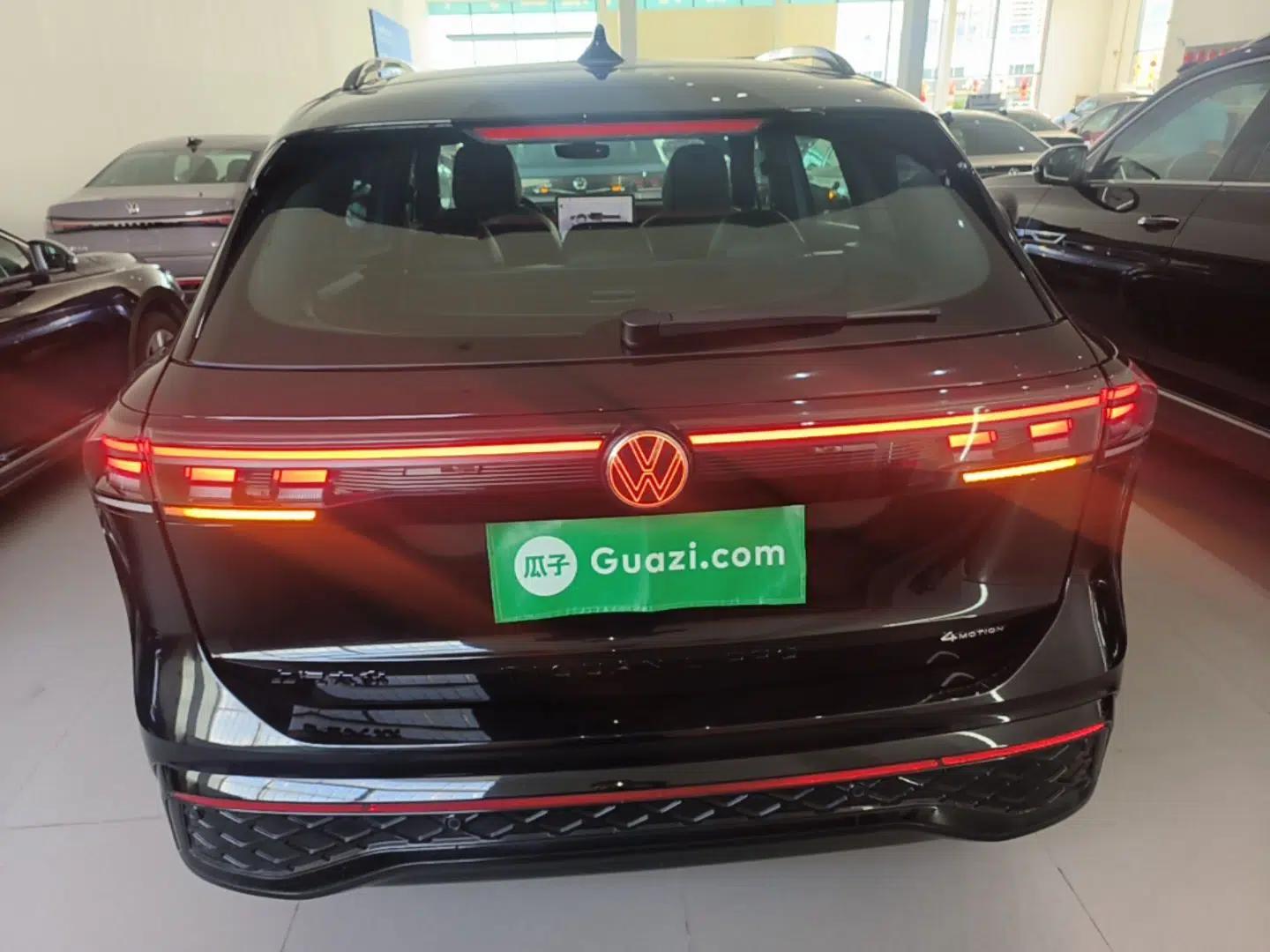 Volkswagen Tiguan L 2024 PRO 380TSI Four-Wheel Drive R-Line Prestige Edition — миниатюра 5