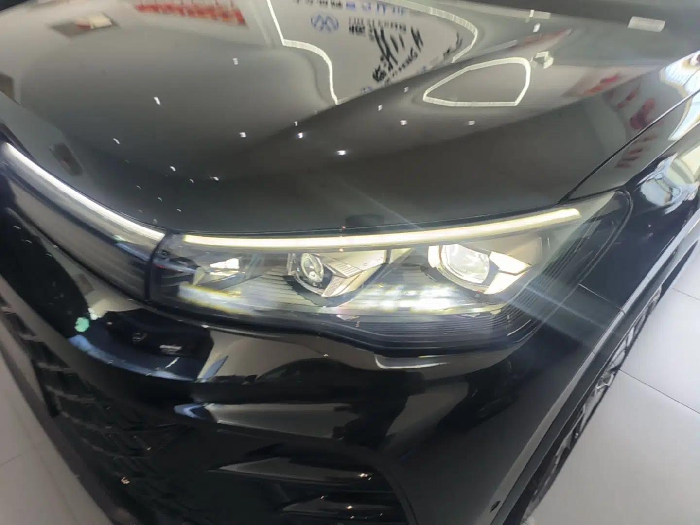 Volkswagen Tiguan L 2024 PRO 380TSI Four-Wheel Drive R-Line Prestige Edition — миниатюра 8