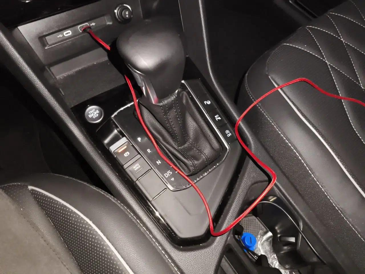 Volkswagen Tiguan L 2022 330TSI Automatic Two-Wheel Drive R-Line Enhanced Edition — миниатюра 14